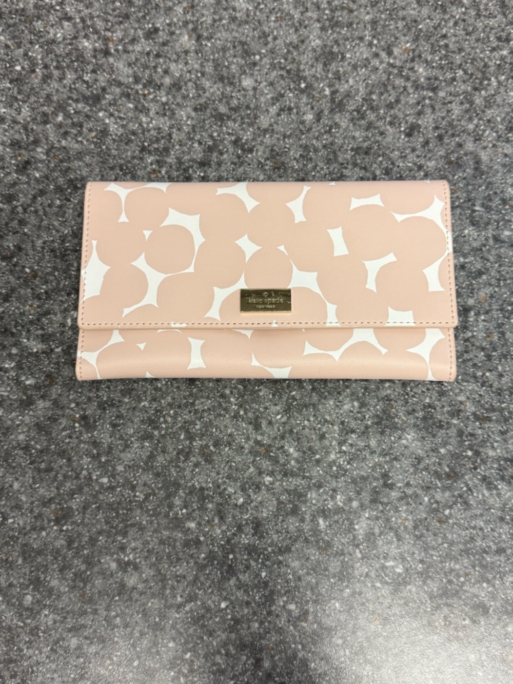 EUC Kate Spade Putnam Drive Cyra Splodge Dot Pink/White Large Flap Wallet $199!